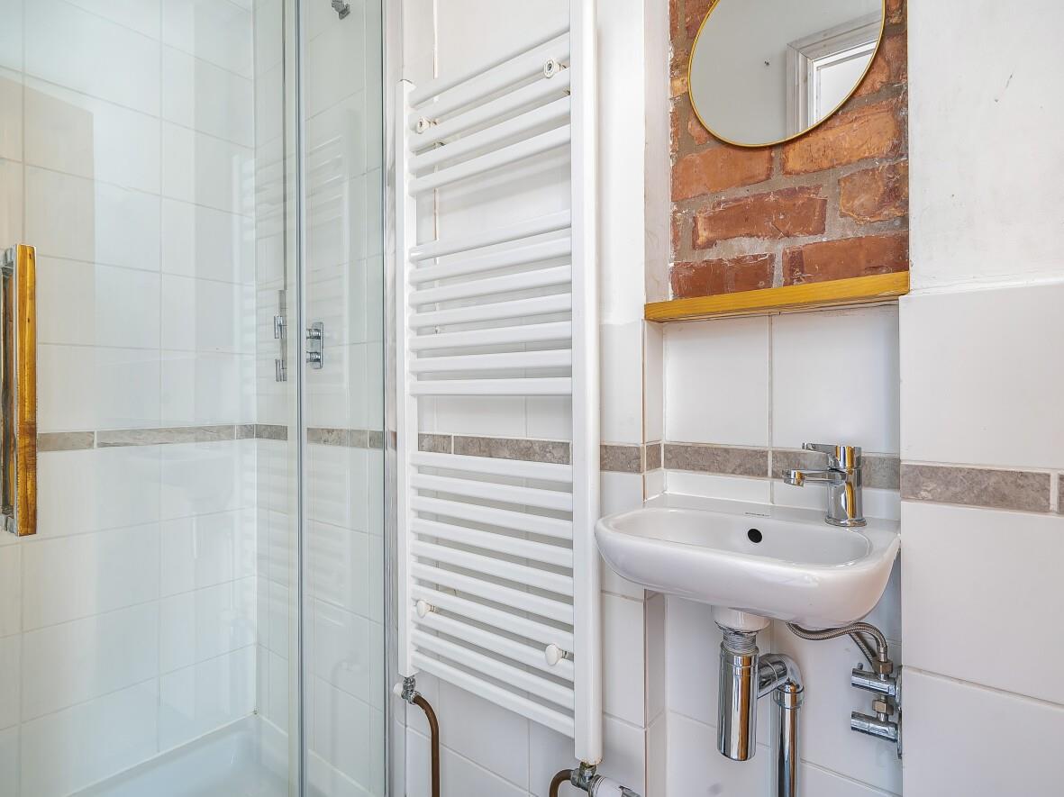 Gillingham Terrace, Bath, BA1